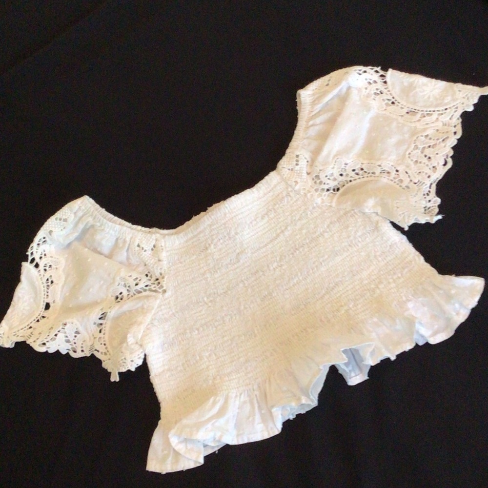 gb GIRLS - White Lace On or Off-Shoulder Ruffle girl’s Top